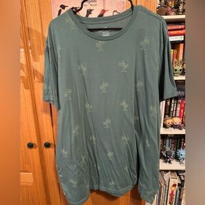 American Eagle Outfitters Green Palm Tree Men's Shirt
